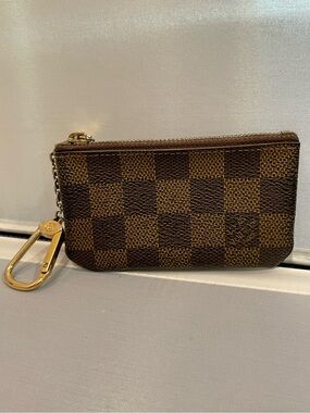 EUC Louis Vuitton Auth Damier Ebene Zip Keychain Key Cles Leather Pouch Ret $345